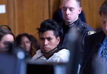 alleged-subway-arsonist-used-shirt-to-fan-flames-prosecutors-claim