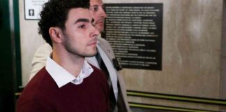 Luigi Mangione Pleads Not Guilty to Murder and Terror Charges in UnitedHealthcare CEO’s Death: Latest Updates luigi-mangione-pleads-not-guilty-to-murder-and-terror-charges-in-unitedhealthcare-ceos-death-latest-updates