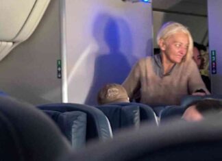 stowaway-faces-charges-after-flying-from-new-york-to-paris