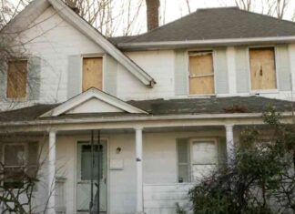 man-held-captive-by-stepmother-for-20-years-survivors-story