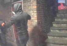 terrified-woman-pleaded-for-help-outside-her-flat