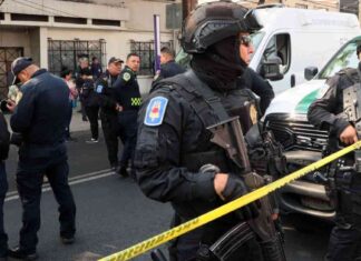 key-focus-mexico-city-mayors-personal-secretary-and-adviser-shot-dead-by-gunmen-on-motorcycleseo-title-mexico-city-mayors-advisor-gunned-down-in-street-attack