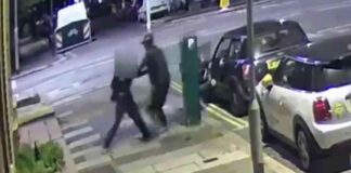 Woman Snatched by Balaclava-Clad Thug: Shocking Street Incident woman-snatched-by-balaclava-clad-thug-shocking-street-ncident